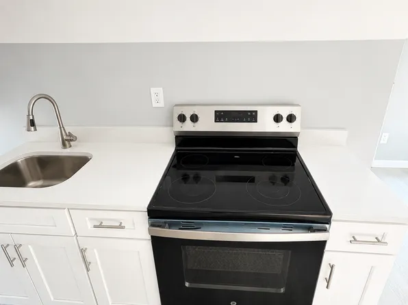 899 S 19th St, Newark, NJ
