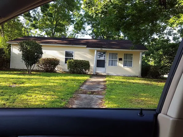 200 Dogwood Dr, Hartford, AL 36344