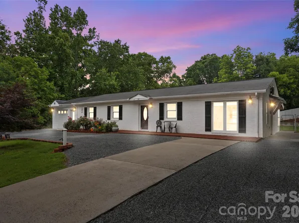 342 West Ave, Troutman, NC 28166