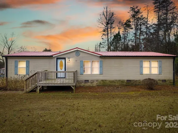 8862 Rhodhiss Rd, Connelly Springs, NC 28612