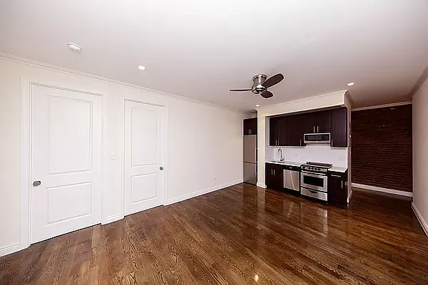 Rented by Avenues Real Estate | media 27