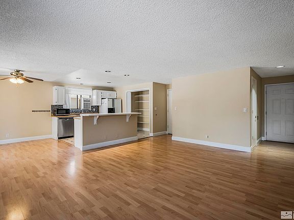 4th image of 3279 Candelaria Dr