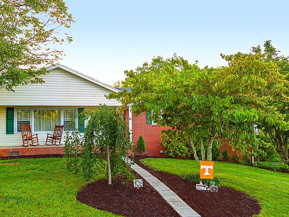 2nd image of 108 Bellebrook Dr