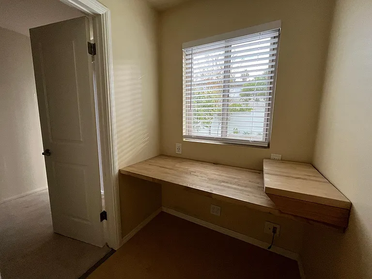 1133 W Crestwood Ave — Photo 15