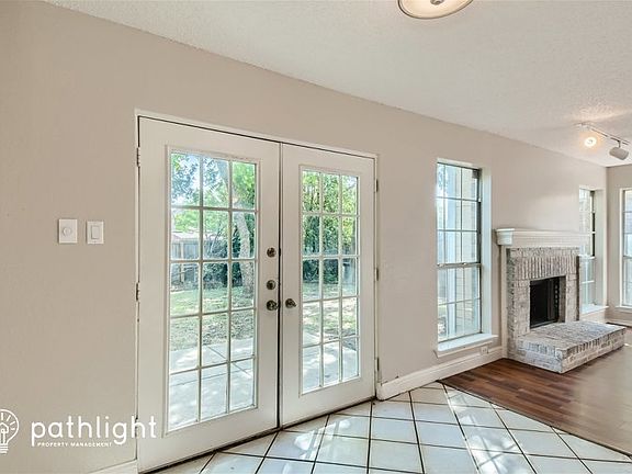 4th image of 4666 Essex Ct