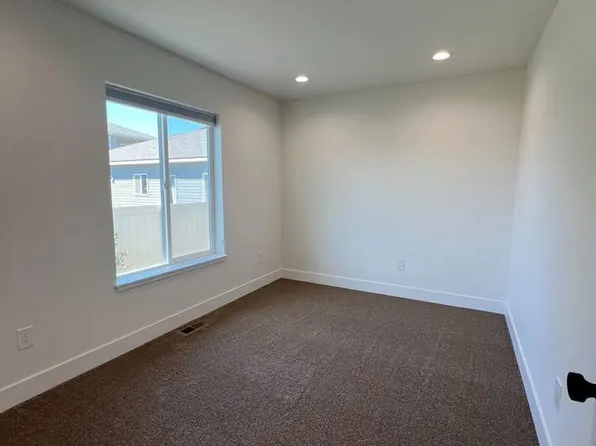 701 Yale Ave #A, Burley, ID 83318