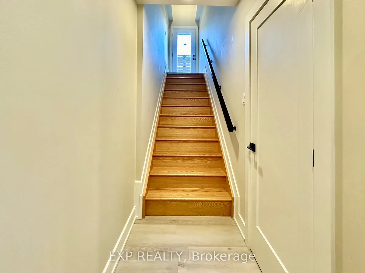 Building Photo - 25 Omeara St #B