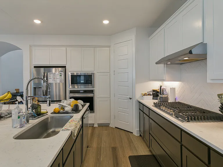 1212 Carnation Dr — Photo 10