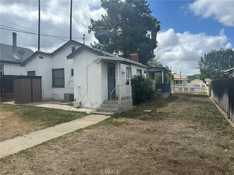 35214 Avenue C — Photo 6