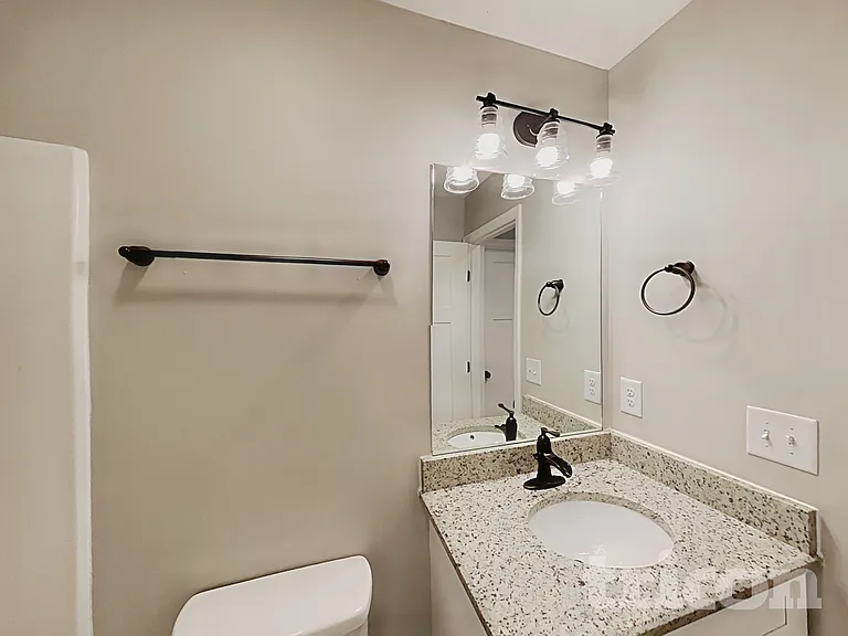 201 Stroud Dr — Photo 15