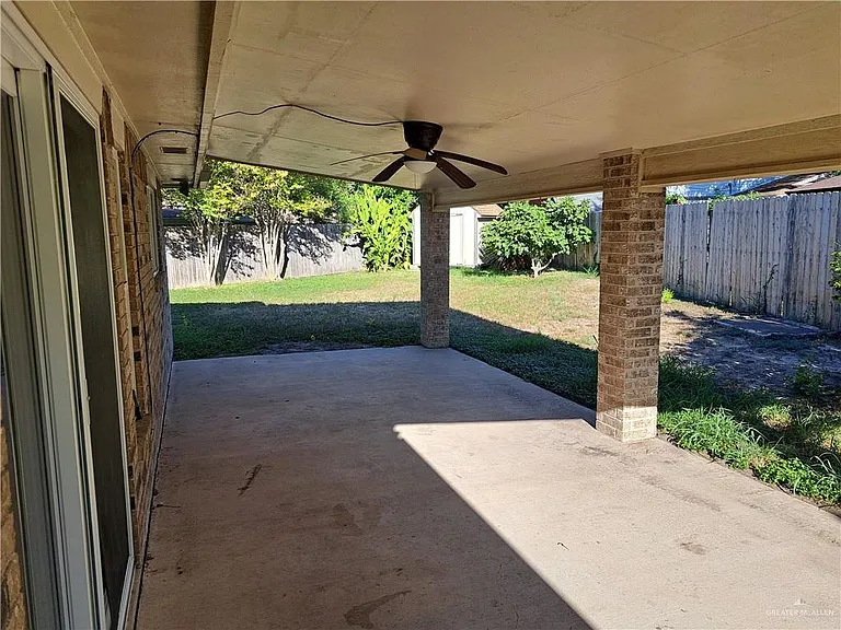 2813 Hawk Ct — Photo 15