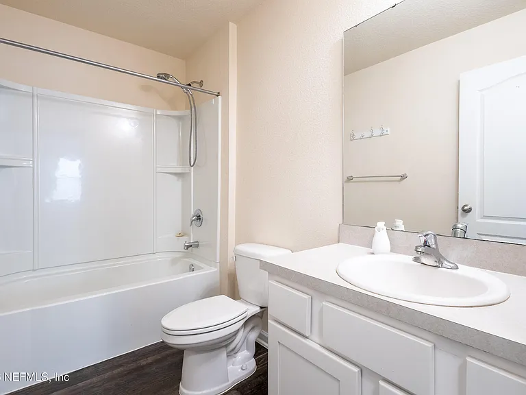 2446 Oak Stream Dr — Photo 28