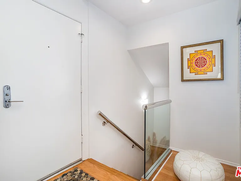 802 Washington Ave — Photo 25