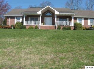 545 Emerald Ave, Kodak, TN 37764