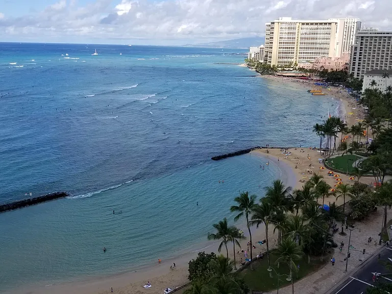 2500 Kalakaua Ave — Photo 6