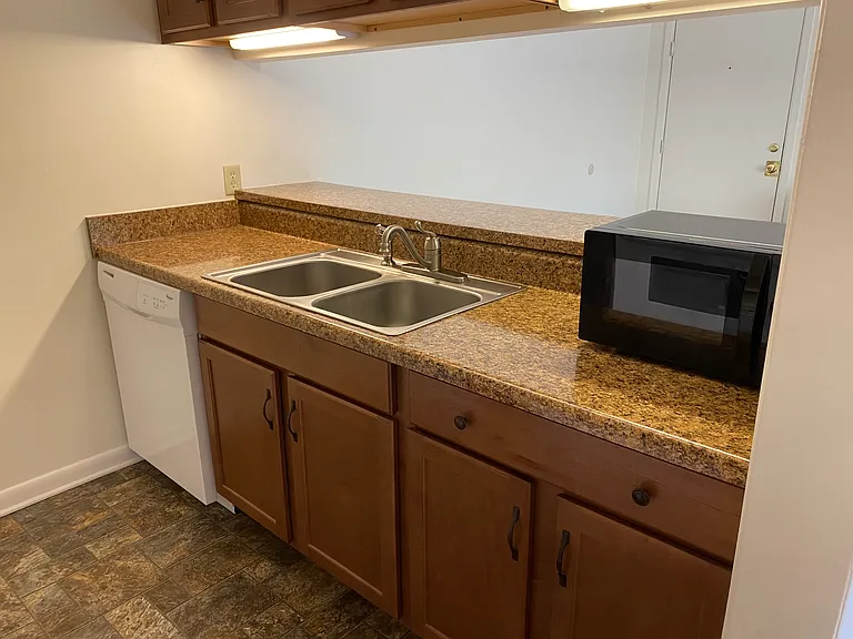 220 Elm St #221 — Photo 7