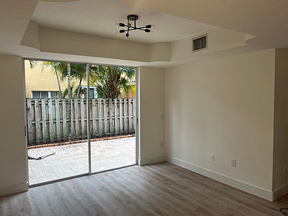 2nd image of 8424 NW 141st Ln APT 4304