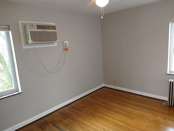 3rd image of 5303 Moeller Ave