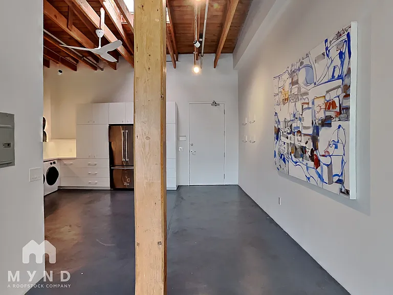 373 4th St #3C — Photo 4