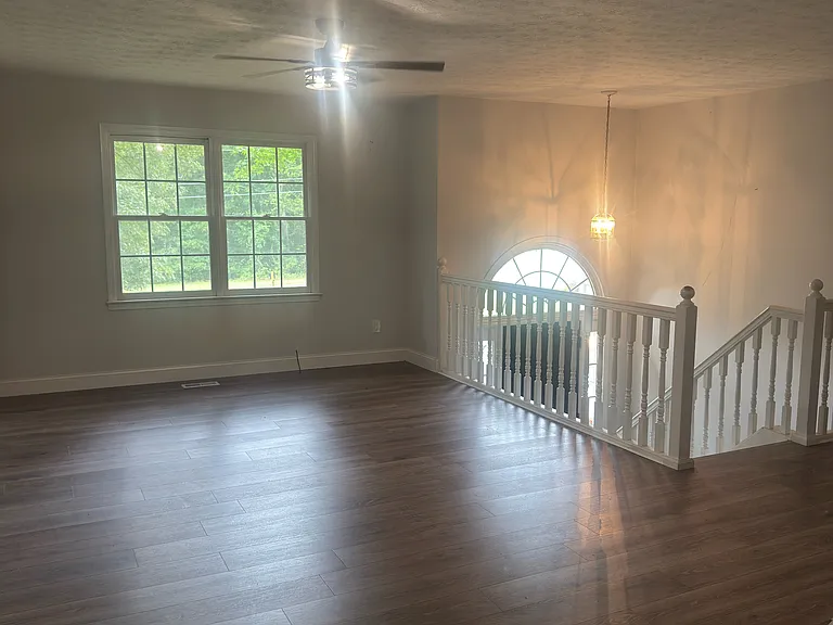130 Mallard Dr — Photo 3
