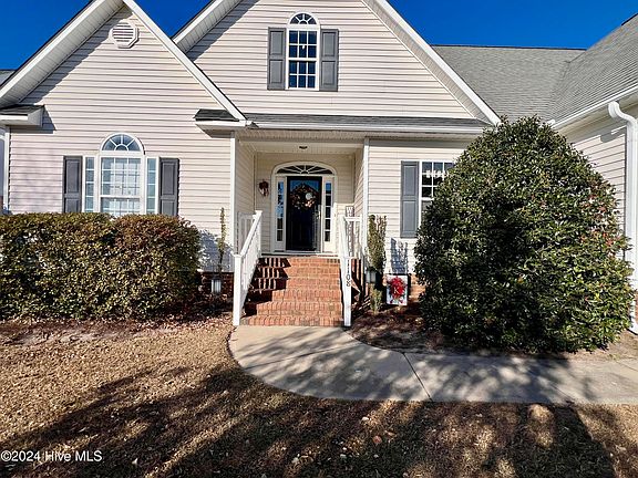 3rd image of 1108 Hayley Court
