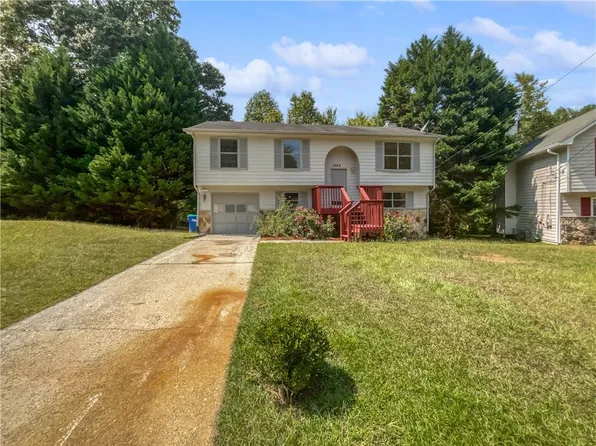 3360 Rebecca Lake Trce, Fairburn, GA 30213