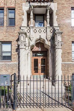 4th image of 1000 Van Dyke St #B02