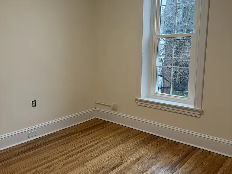 107 S Orange St #2W — Photo 6