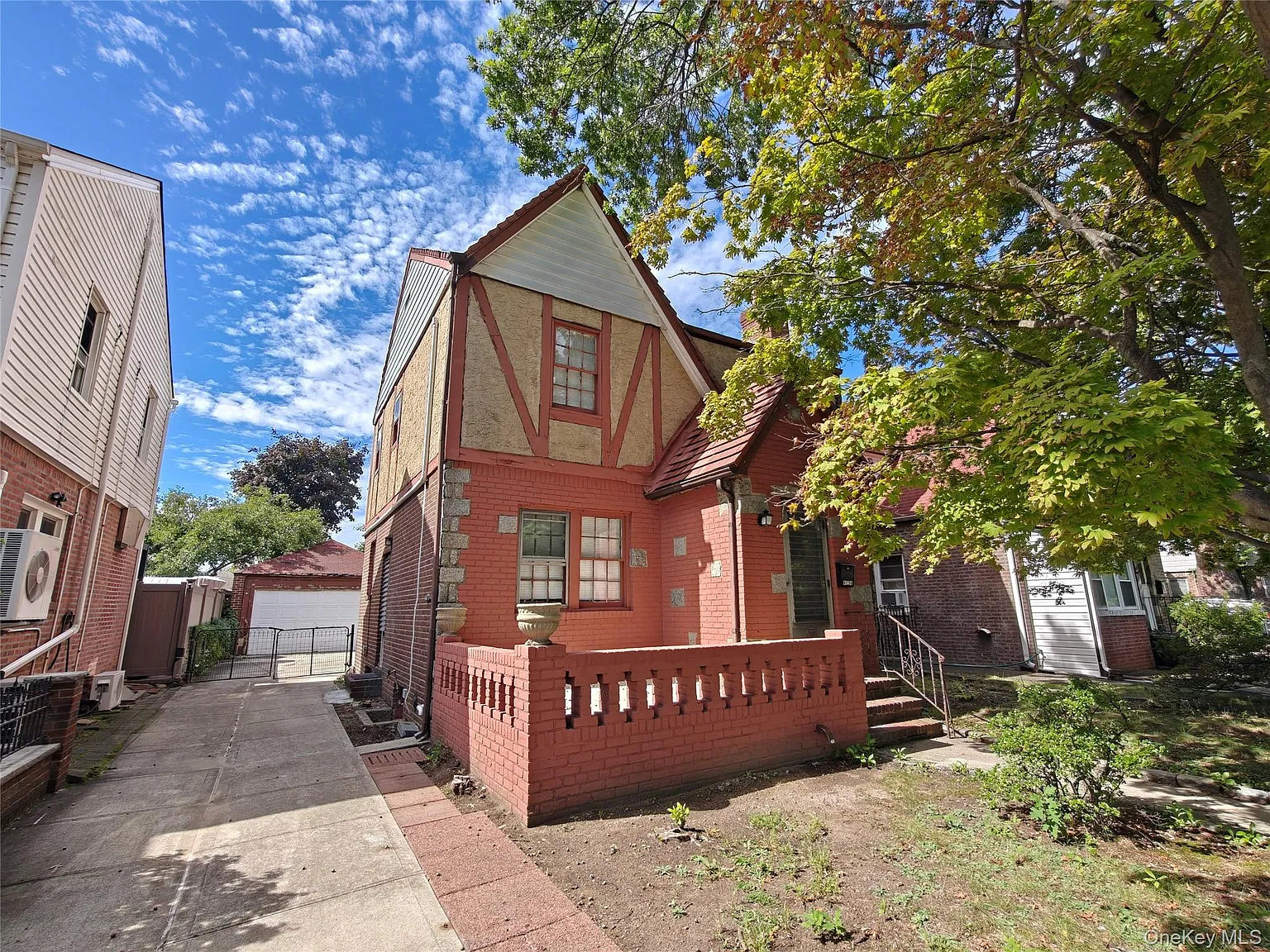 3 bed, 1.0 bath, 1400 sqft, $4,000 — Photo 2