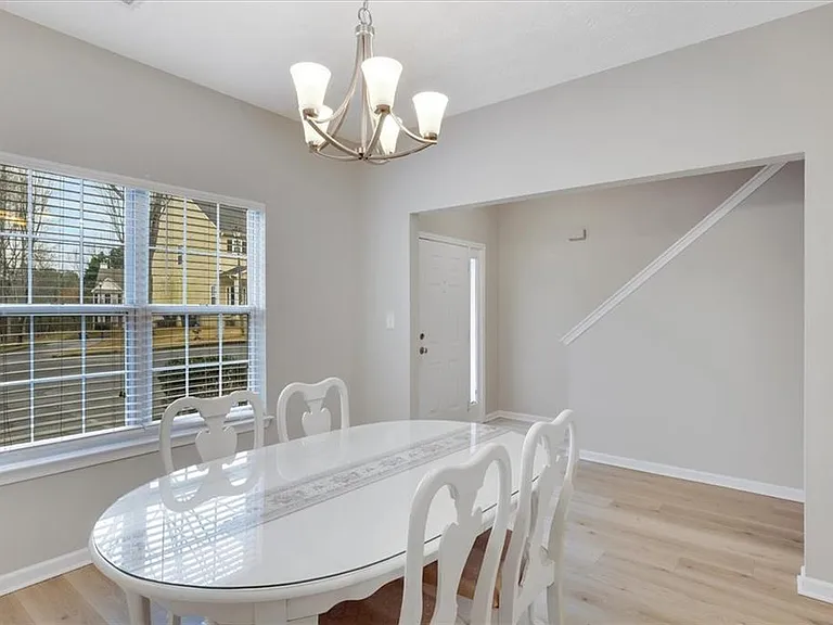 940 Tree Creek Blvd — Photo 9