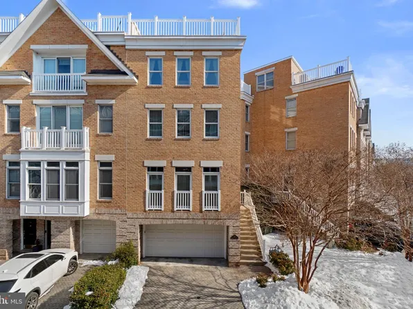 1225 Harbor Island Walk, Baltimore, MD 21230