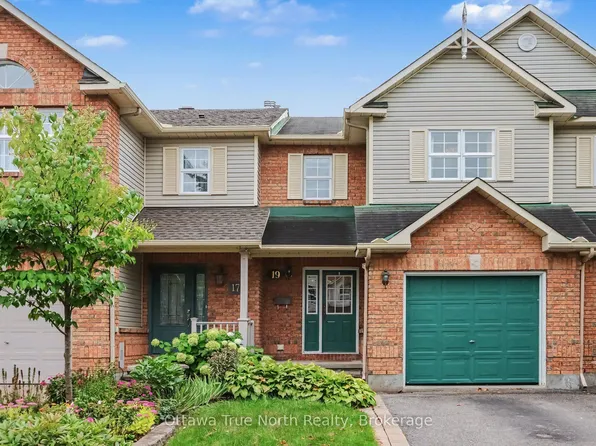 19 Kalbrook St, Ottawa, ON K2T 1A8