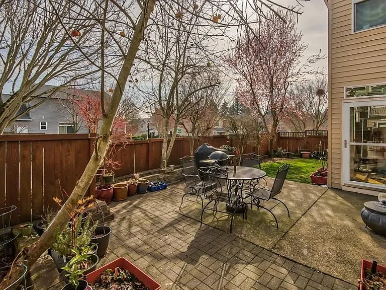 10251 NE Okanogan St #4 — Photo 17