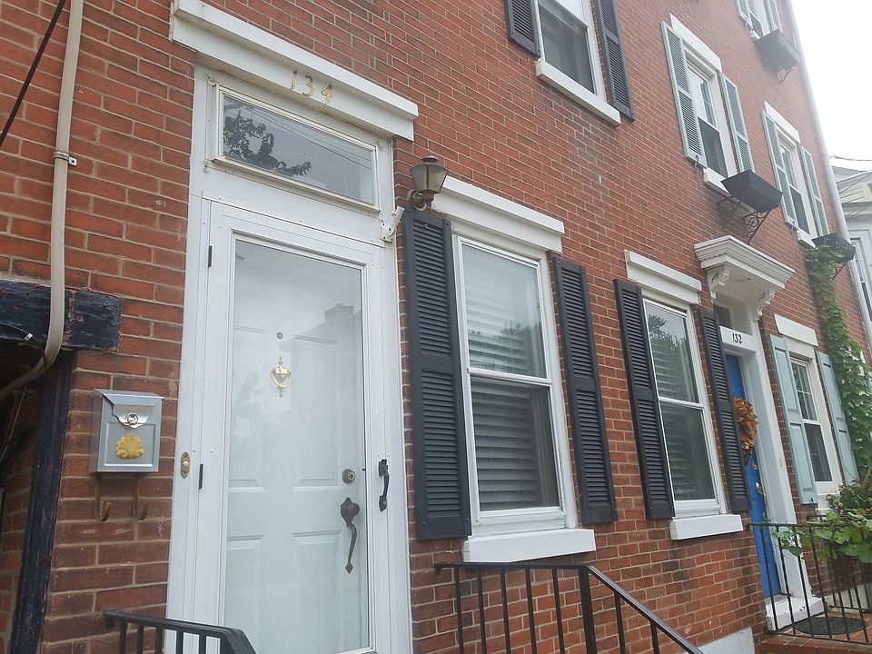 1st image of 134 2nd St