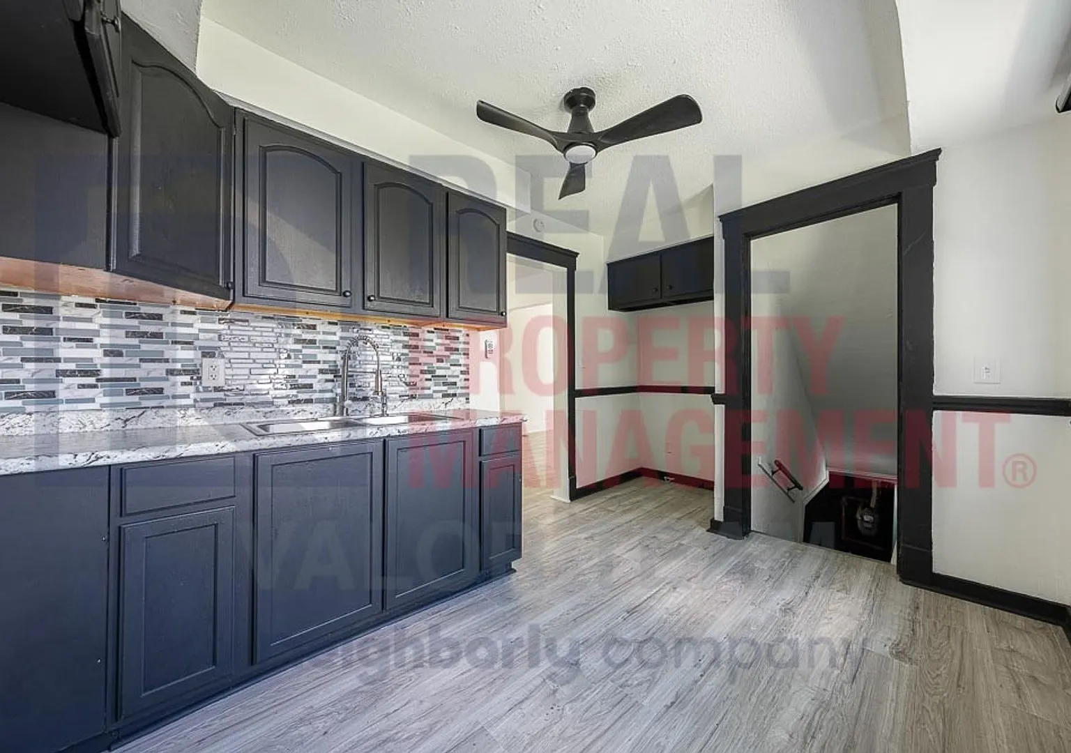 Freshly remodeled 3 Bed 1 Bath Single Family Home — Photo 1