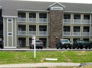 62 Club Rd APT 202, Plattsburgh, NY 12903