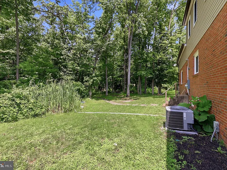 6 Janice Dr — Photo 22