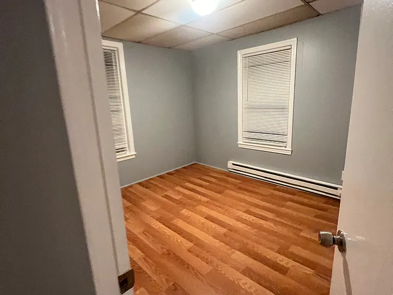 181 Derby Ave #2 — Photo 11