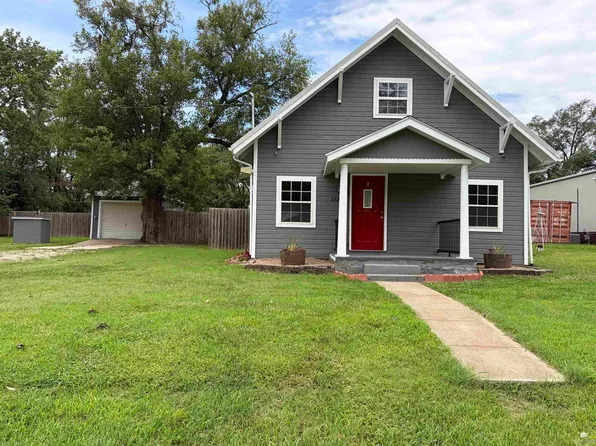2329 Center Detroit St, Abilene, KS 67410