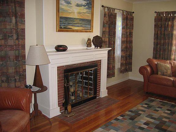 2nd image of 5706 Murietta Ave
