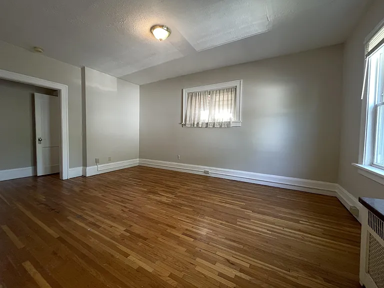 3528 Emerson Ave S #4 — Photo 3