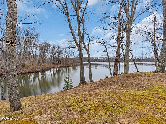 2nd image of 267 Phalanx Road