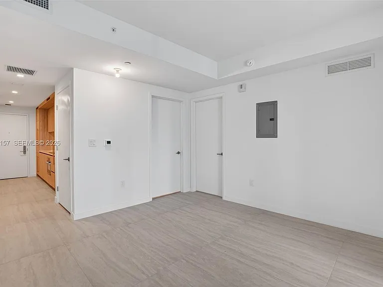 77 SE 5th St #2705 — Photo 7