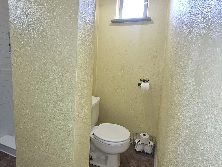 1136 N Logan St #5 — Photo 6