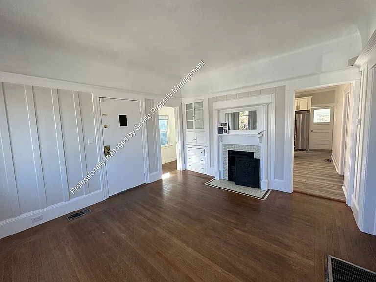 6525 Herzog St — Photo 3