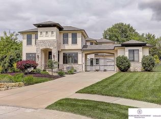 16246 Longbow Cir, Omaha, NE 68136