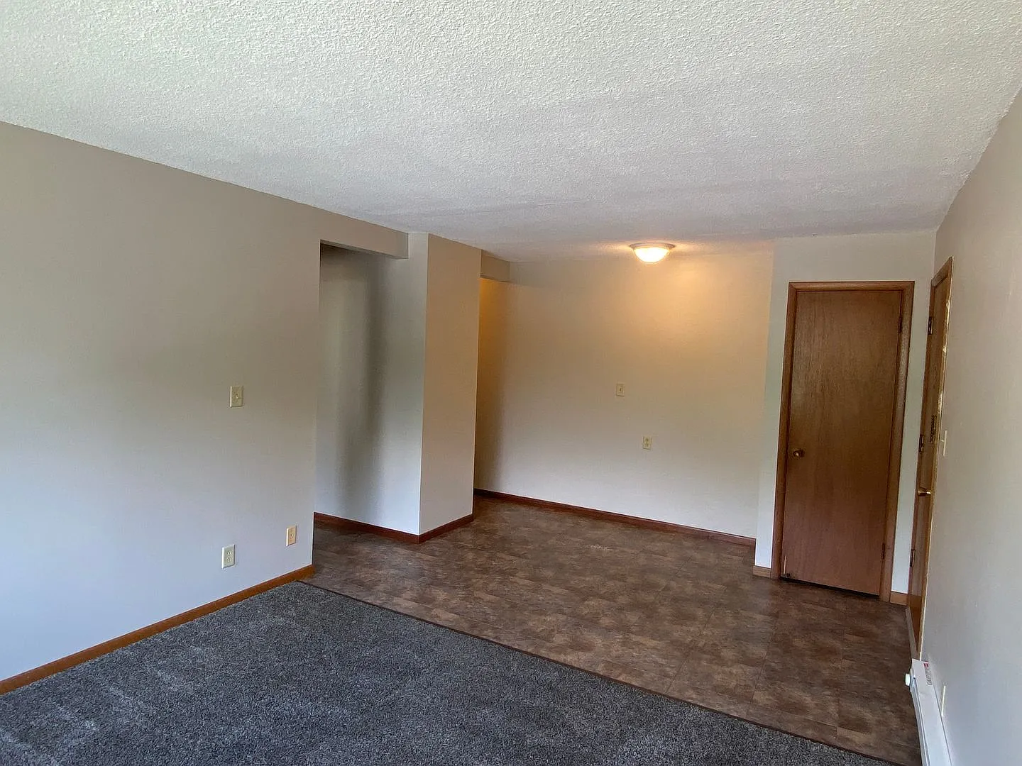 1810 A Ave NE | A Avenue Apartments — Photo 3