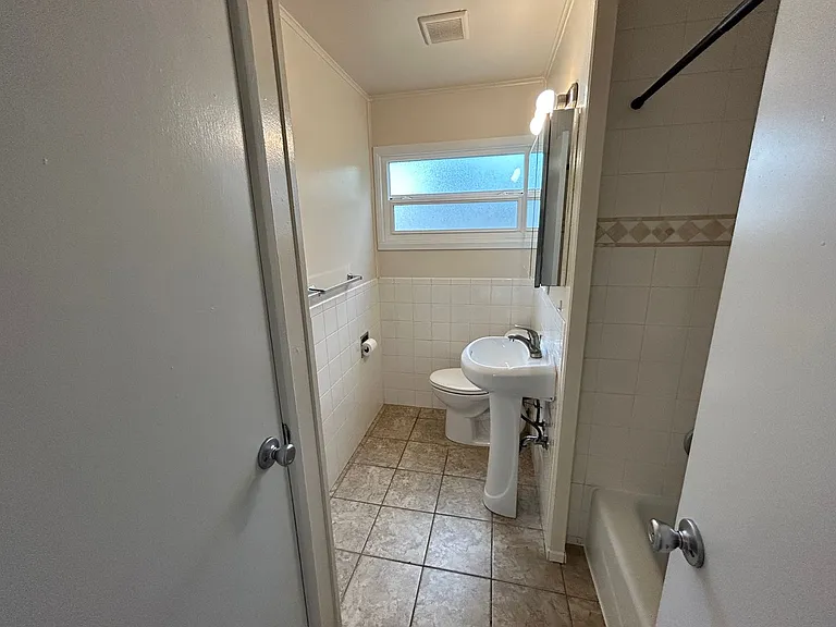 1201 E Cheyenne Rd — Photo 9