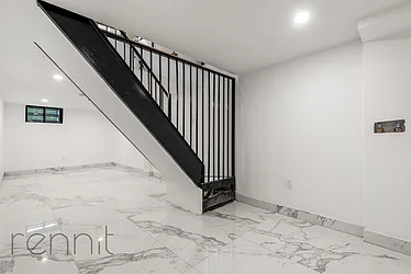 Rented by Rennit Inc.