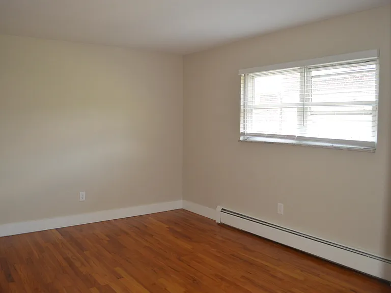 455 Fairview Ave #9 — Photo 6